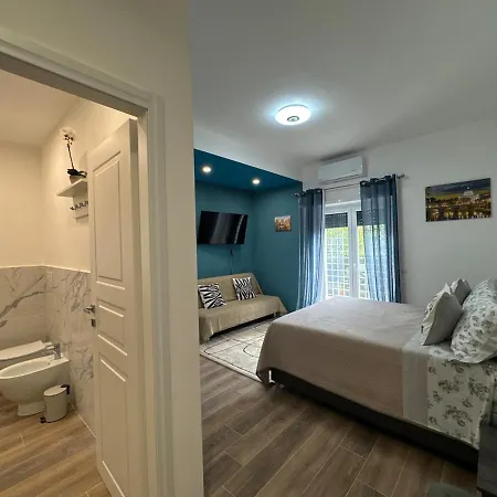 Jacuzzi-garden Double Ensuite Wifi Ac Near Metro דירה