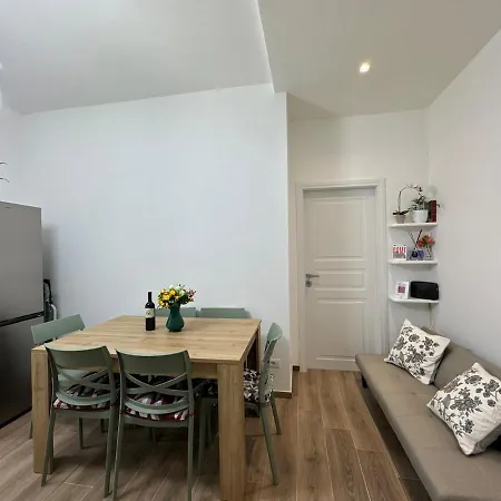 דירה Jacuzzi-garden Double Ensuite Wifi Ac Near Metro רומא