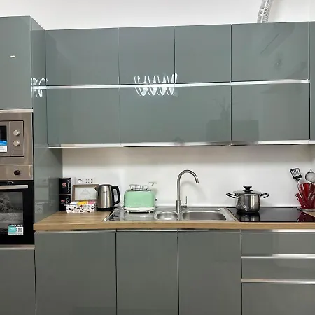 דירה Jacuzzi-garden Double Ensuite Wifi Ac Near Metro רומא