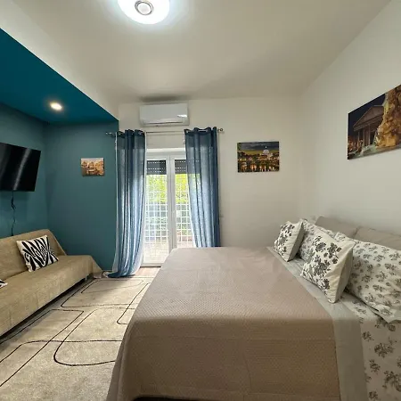 Jacuzzi-garden Double Ensuite Wifi Ac Near Metro דירה *