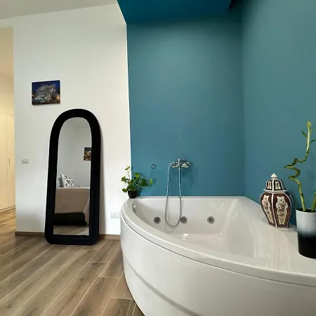 דירה Jacuzzi-garden Double Ensuite Wifi Ac Near Metro רומא