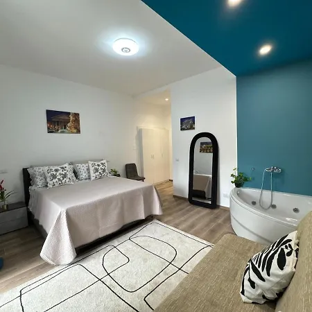 Jacuzzi-garden Double Ensuite Wifi Ac Near Metro * רומא